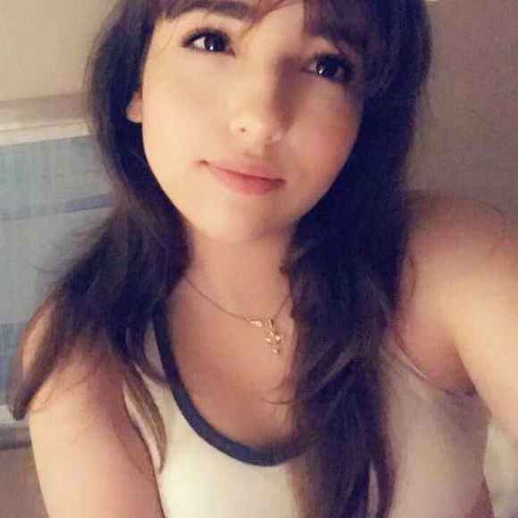 Meet your Posher, Lizbeth - Picture 1 of 1